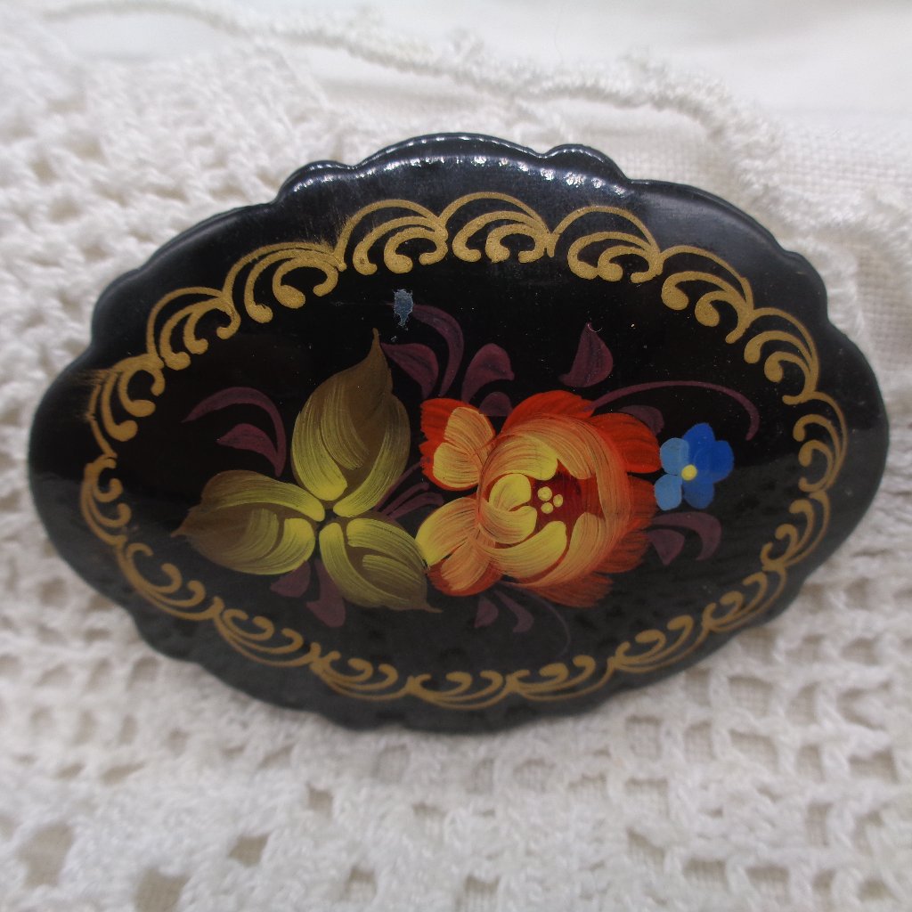 Vintage Signed Russian Black Lacquer Hand Painted Floral Brooch Scalloped